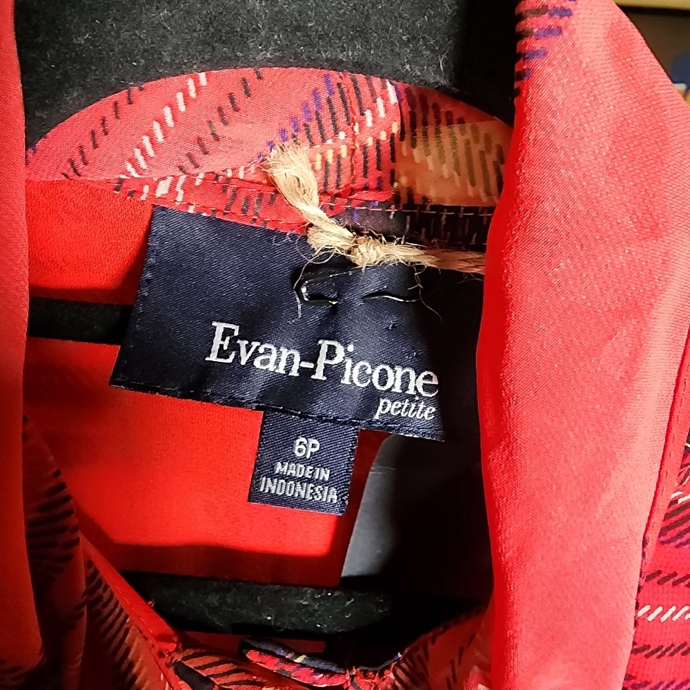 Evan Picone Petite Blouse red & black plaid bow sz 6p - Picture 4 of 6